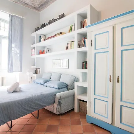 Pensión 34 - The House Of Travelers 3*