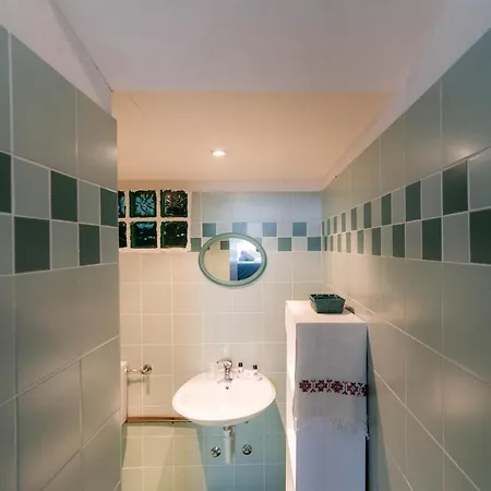 34 - The House Of Travelers Pensión Como